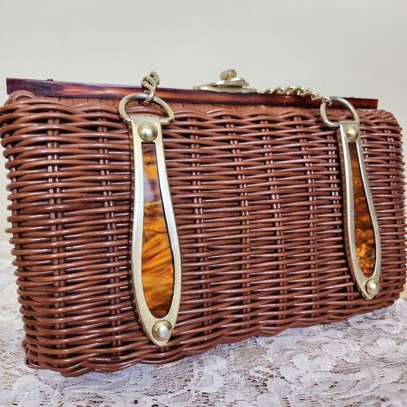 VTG 1960's Brown Woven Wicker Purse with Lucite Accent Bag Chain Handle Boho - Picture 2 of 11